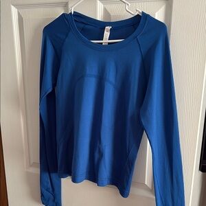Lululemon Athletica Blue Fitted Sweatshirt